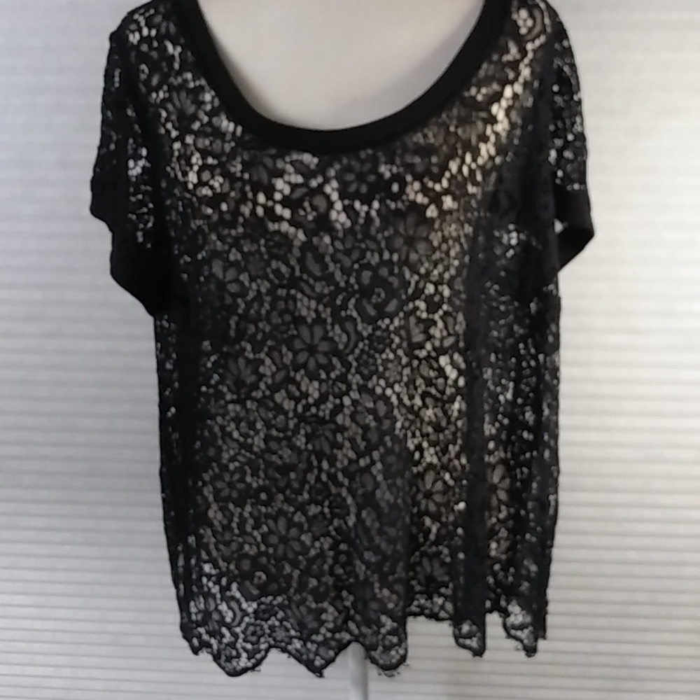 TORID LACE TOP